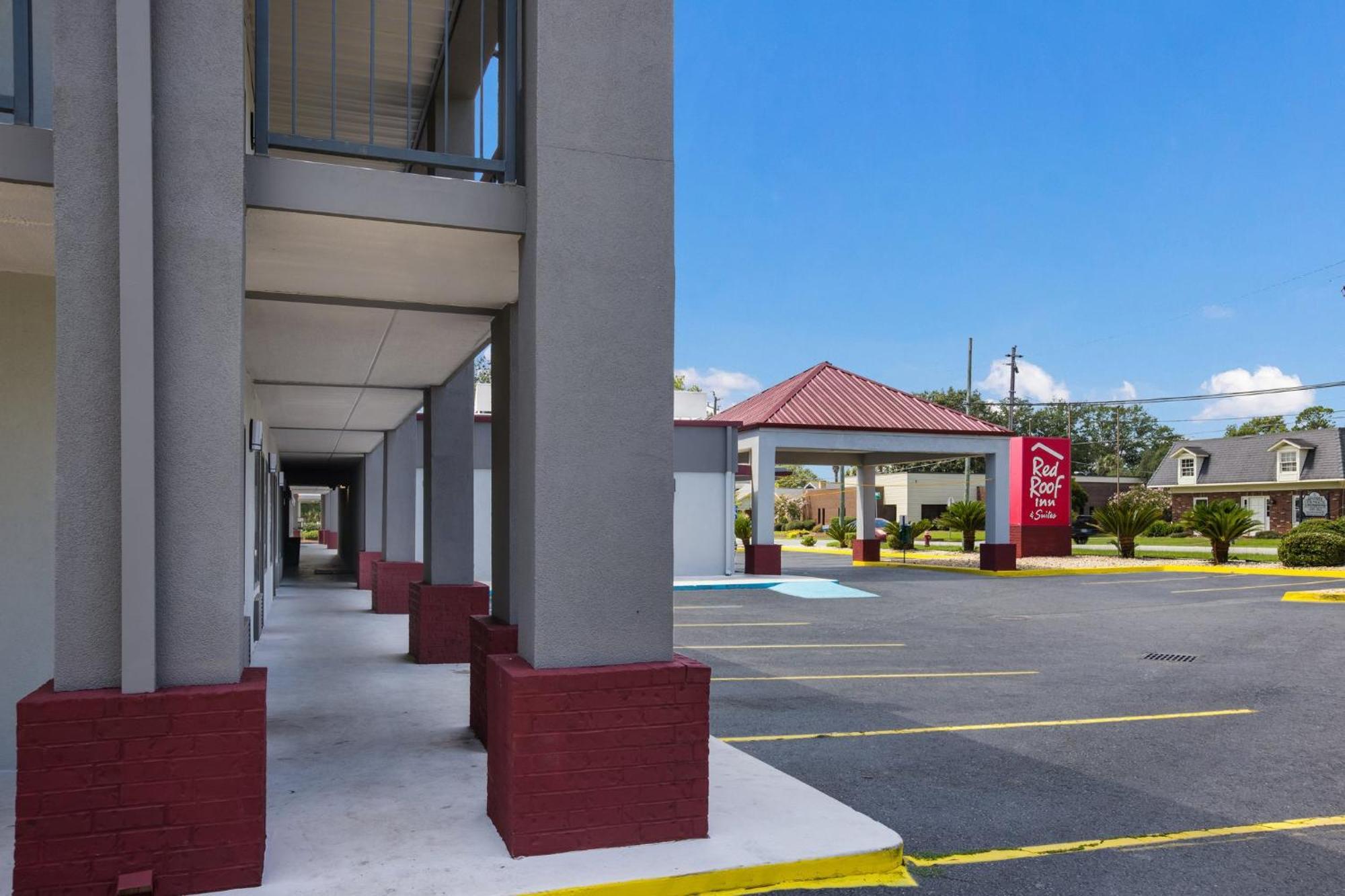 Red Roof Inn & Suites Statesboro - University Eksteriør billede